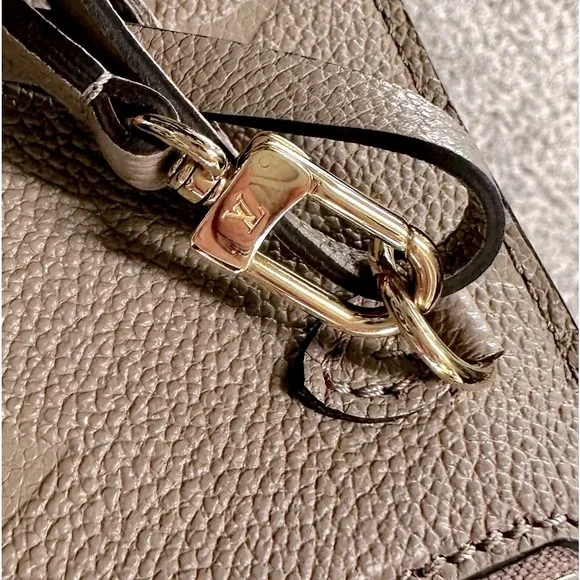 Louis Vuitton Monogram Empreinte Pochette - Picture 7 of 11
